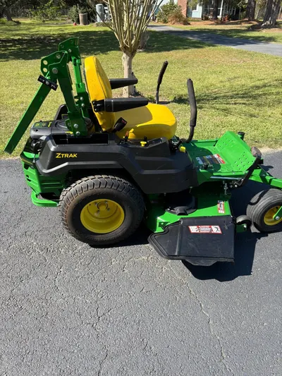 John Deere mower - Image 3