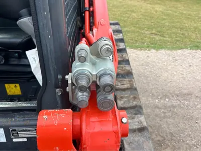 Kubota SVL 95-2 Skid Steer - Image 5
