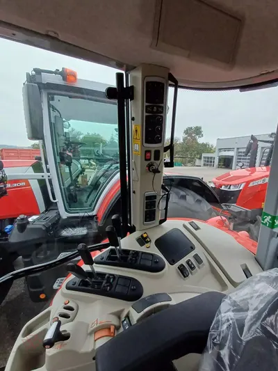 Massey Ferguson MF 6S.135 tractor - Image 7
