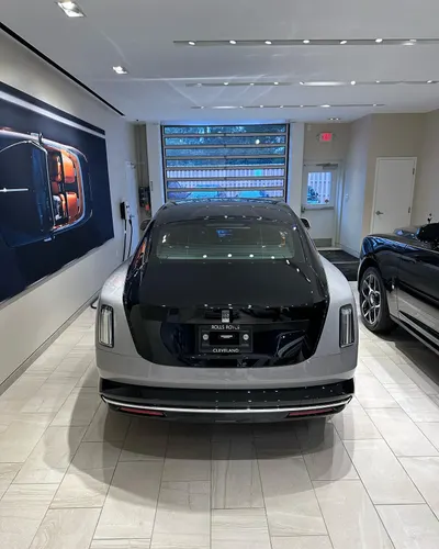 2024 Rolls Royce Spectre - Image 6