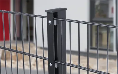 High Quality 2D - 3D Panel Fence Posts by Cagrifence Fence and Wire Manufacturer