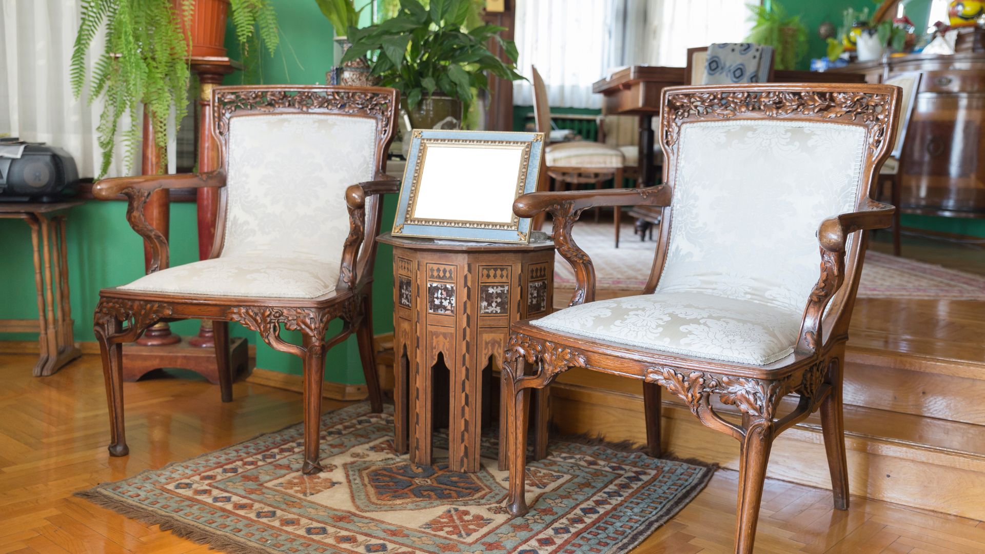 Antique reproduction and Colonial furniture