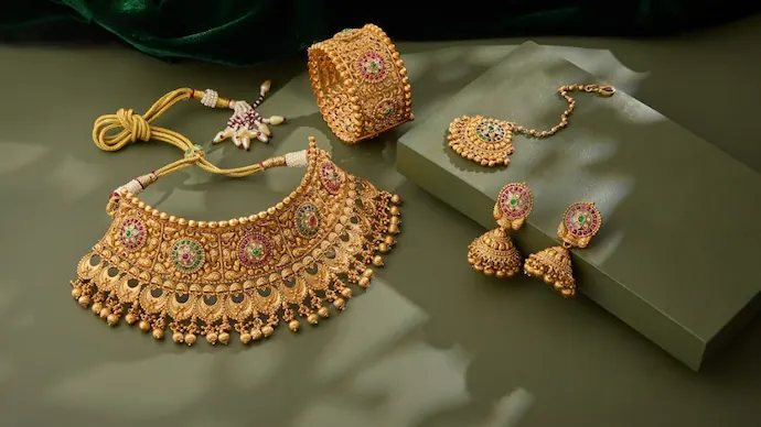 antique jewellery