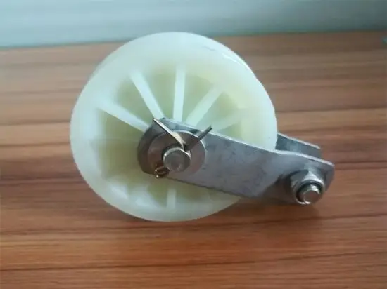 Poultry-farm-accessory-nylon-pully