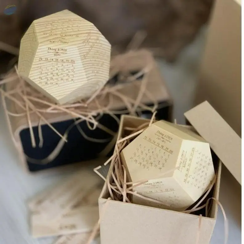 Destop Hexagon Calendar